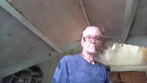 Andrew online show from August 3, 11:26 am