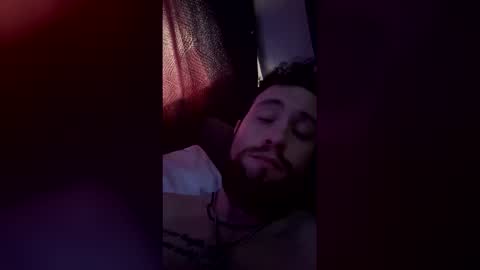 andrew284915 online show from December 21, 7:43 pm