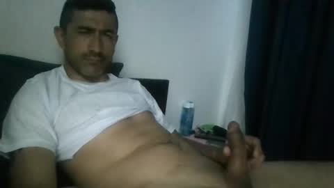 Snapshot of andrew973578 chatting on March 24, 11:04 am andrew973578 online show from March 24, 11:04 am