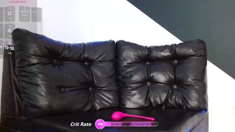 Snapshot of andrew_ag chatting on September 25, 1:37 pm Andrew G online show from September 25, 1:37 pm