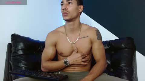 Snapshot of andrew_ag chatting on September 30, 1:49 pm Andrew G online show from September 30, 1:49 pm