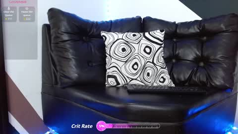 Snapshot of andrew_ag chatting on October 7, 12:46 pm Andrew G online show from October 7, 12:46 pm