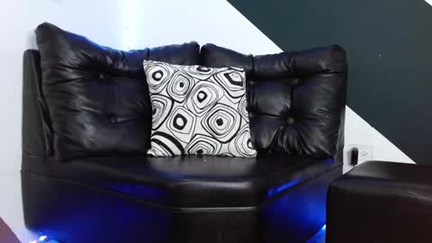 Snapshot of andrew_ag chatting on October 19, 2:29 pm Andrew G online show from October 19, 2:29 pm