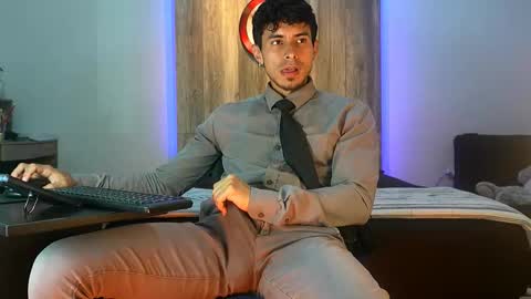 Andrew online show from October 30, 1:07 am