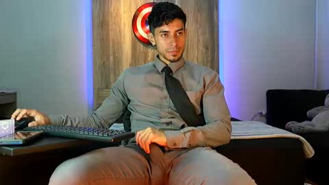 Andrew online show from November 8, 4:34 am