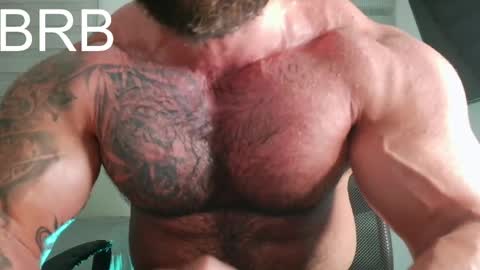 andrew_holden__ online show from May 20, 11:55 pm