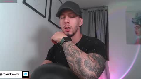 Snapshot of andrew_mathe chatting on November 30, 12:36 am Andrew Mathwes online show from November 30, 12:36 am