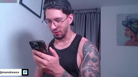 Snapshot of andrew_mathe chatting on December 2, 11:23 pm Andrew Mathwes online show from December 2, 11:23 pm