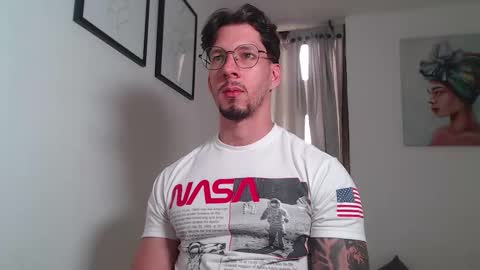 Snapshot of andrew_mathe chatting on January 9, 8:32 pm Andrew Mathwes online show from January 9, 8:32 pm