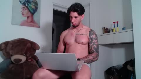 Snapshot of andrew_mathe chatting on February 16, 11:56 pm Andrew Mathwes online show from February 16, 11:56 pm