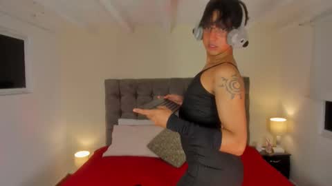 Andrew online show from February 22, 4:46 am