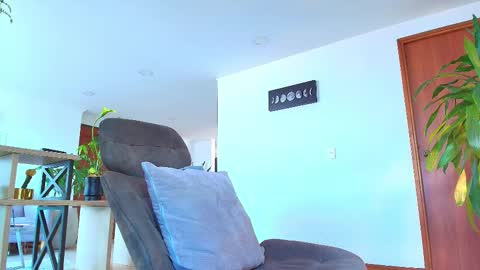 ANDREW WEST online show from October 5, 2:37 pm