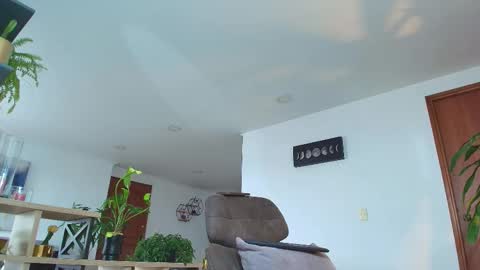 ANDREW WEST online show from October 16, 9:38 pm