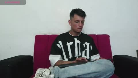 andrew online show from May 10, 4:39 am