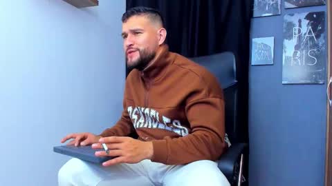 Andrew Diaz online show from November 15, 7:38 am