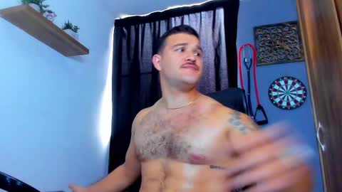 Snapshot of andrewdiaz_ chatting on May 25, 10:16 pm Andrew Diaz online show from May 25, 10:16 pm