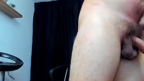 Snapshot of andrewdiaz_ chatting on June 16, 2:25 am Andrew Diaz online show from June 16, 2:25 am