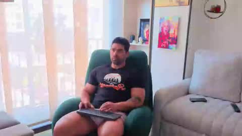 Snapshot of andrewfame chatting on March 22, 2:31 pm Andrew online show from March 22, 2:31 pm