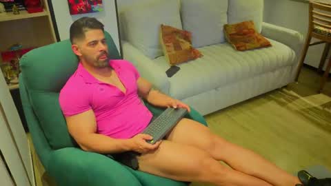 Snapshot of andrewfame chatting on May 15, 1:34 am Andrew online show from May 15, 1:34 am