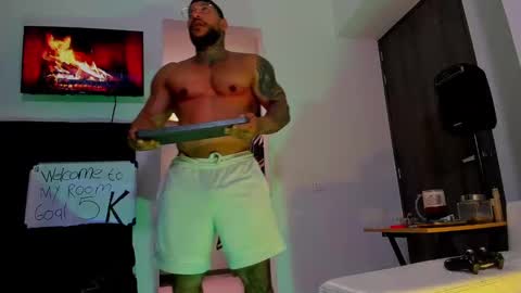 Snapshot of andrewjohnson0 chatting on September 23, 4:54 pm Andrew Johnson online show from September 23, 4:54 pm