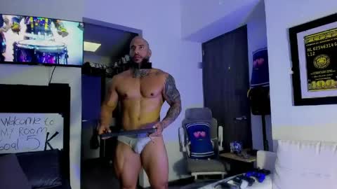 Snapshot of andrewjohnson0 chatting on April 18, 12:31 pm Andrew Johnson online show from April 18, 12:31 pm