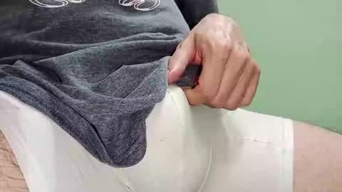 Snapshot of andrewmature chatting on December 2, 4:40 am andrewmature online show from December 2, 4:40 am