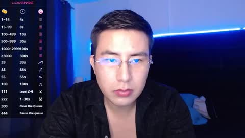 Snapshot of andrewmhilton_ chatting on January 31, 2:48 am andrewmhilton_ online show from January 31, 2:48 am