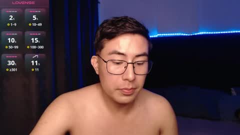 andrewmhilton_ online show from June 4, 3:23 am