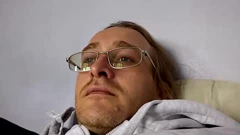 Snapshot of andrewwhitby chatting on September 11, 12:38 pm andrewwhitby online show from September 11, 12:38 pm