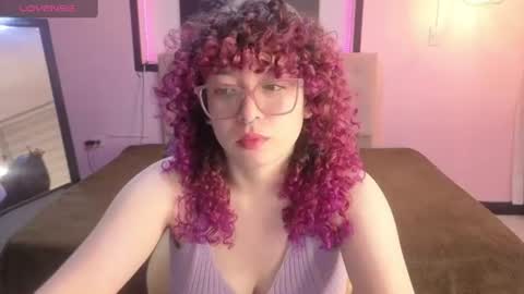 androm3da_ online show from June 29, 12:38 pm
