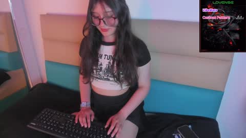   online show from December 16, 7:32 pm