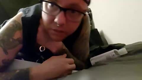 Snapshot of androxkade chatting on October 12, 7:40 am androxkade online show from October 12, 7:40 am