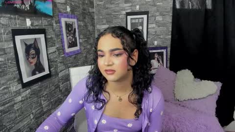 Snapshot of andrys_hot chatting on November 12, 8:41 pm Andrys online show from November 12, 8:41 pm