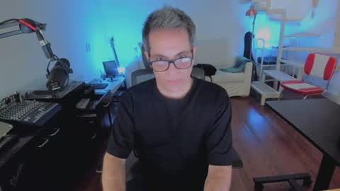 Andrew online show from August 5, 12:13 am