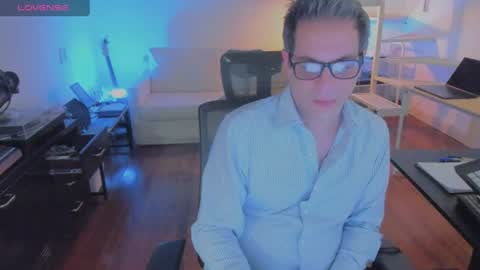 Andrew online show from August 9, 6:02 pm