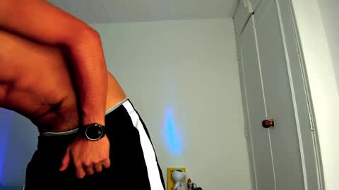 Snapshot of andy_0018 chatting on February 5, 9:29 pm Andy online show from February 5, 9:29 pm