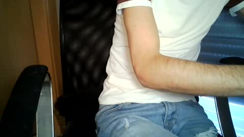 Snapshot of andy_24j chatting on September 10, 1:22 pm andy_24j online show from September 10, 1:22 pm