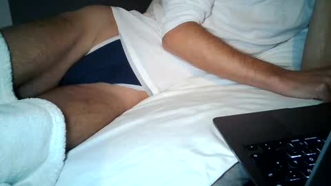 Snapshot of andy_24j chatting on October 14, 6:09 pm andy_24j online show from October 14, 6:09 pm