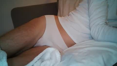 Snapshot of andy_24j chatting on January 13, 6:46 pm andy_24j online show from January 13, 6:46 pm