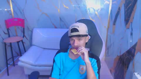 andy_dan1 online show from October 9, 3:10 pm