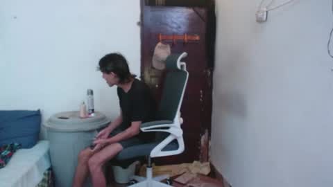 andy_dan1 online show from June 15, 7:10 am