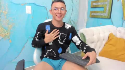 Snapshot of andy_dior18 chatting on February 23, 1:13 am ANDY online show from February 23, 1:13 am