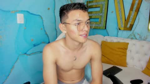 Snapshot of andy_dior18 chatting on March 9, 3:11 am ANDY online show from March 9, 3:11 am