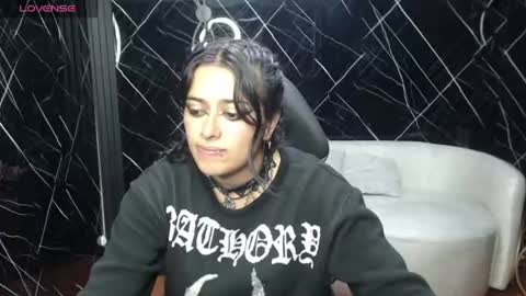 andy_eagleton_20 online show from July 28, 3:46 am