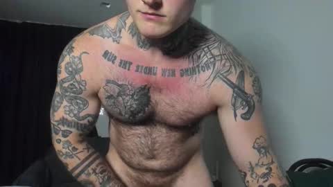 Snapshot of andy_hunk chatting on February 24, 1:13 am Andrew online show from February 24, 1:13 am