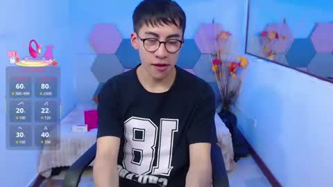 Snapshot of andy_norton chatting on June 20, 9:06 pm Andy online show from June 20, 9:06 pm