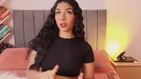andy_saenz13 online show from June 14, 5:26 pm