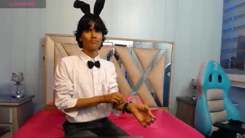 Snapshot of andy_staar18 chatting on October 3, 11:29 am andy online show from October 3, 11:29 am