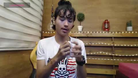 Snapshot of andy_staar18 chatting on October 8, 1:09 pm andy online show from October 8, 1:09 pm