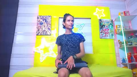 Snapshot of andy_staar18 chatting on October 14, 11:11 am andy online show from October 14, 11:11 am